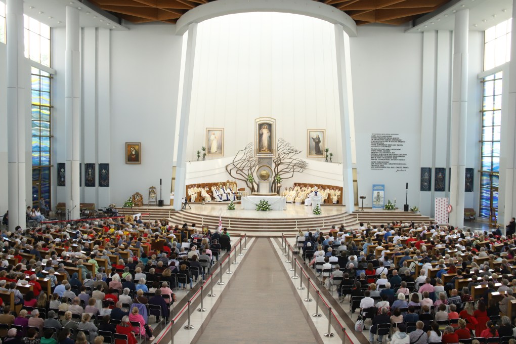 Wolontariusze Caritas pielgrzymowali do Sanktuarium Bożego Miłosierdzia